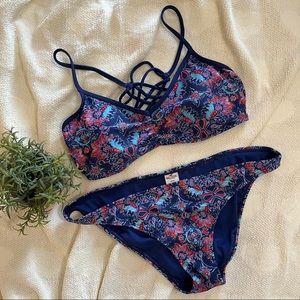 HOLLISTER BLUE FLORAL BIKINI